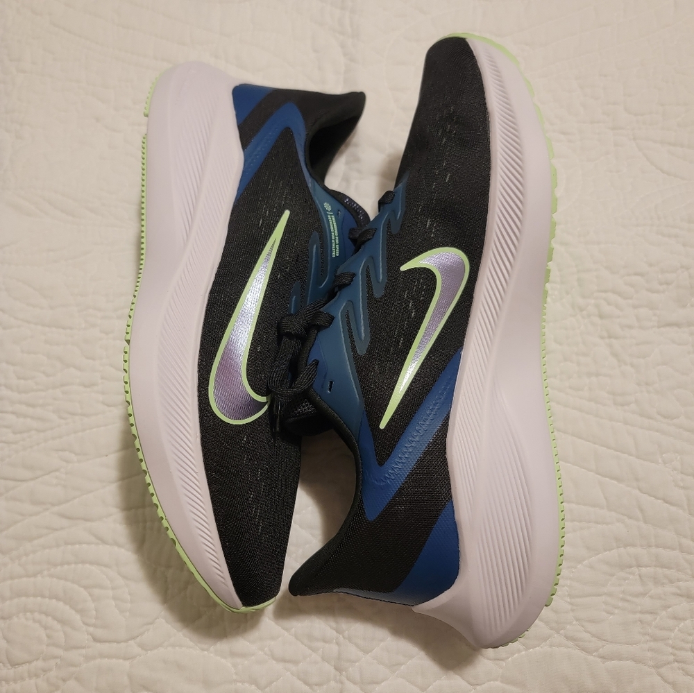 Nike Women's Air Zoom Winflo 7 Running Shoe Black Valerian BlueVapour Green 10